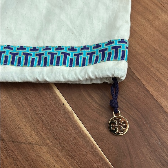 BNWT Tory Burch Elegant Brown and Cream Crossbody - Picture 9 of 9